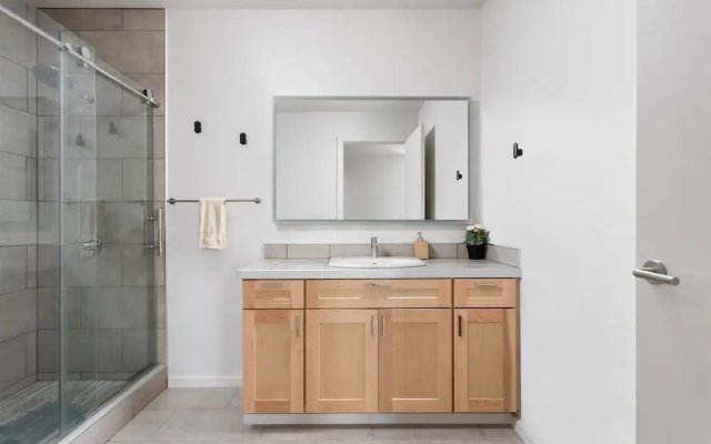 TWO Modern Penthouses on Mass by CozySuites