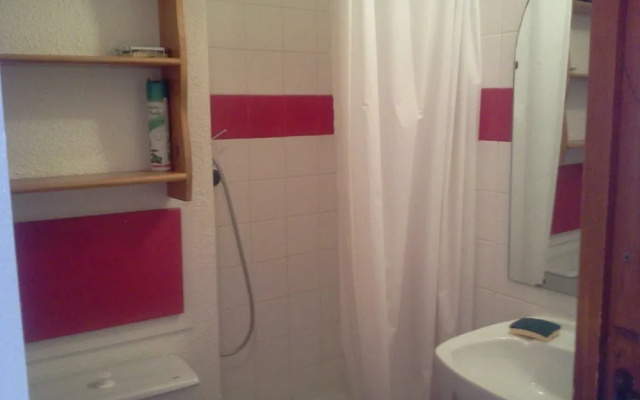 Lou Services Apartment CC128 LSI 001