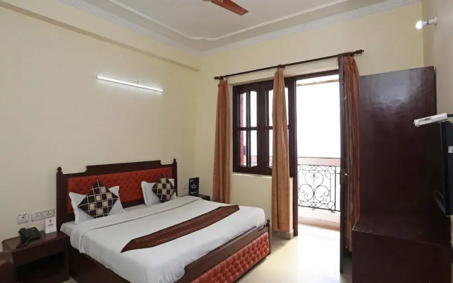 Hotel Glenroy by OYO Rooms