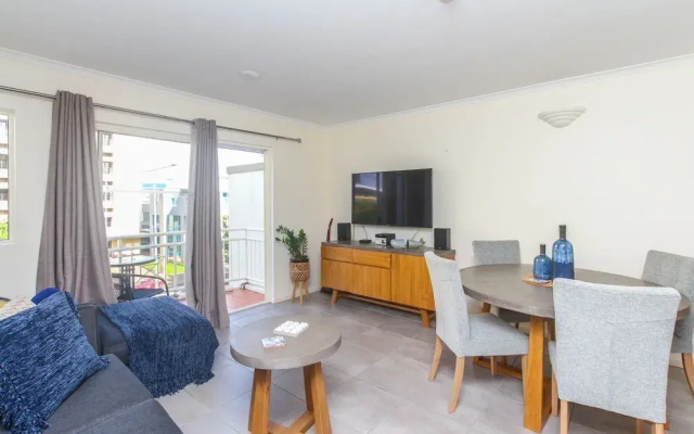 Inner City One Bedroom Apartment 27