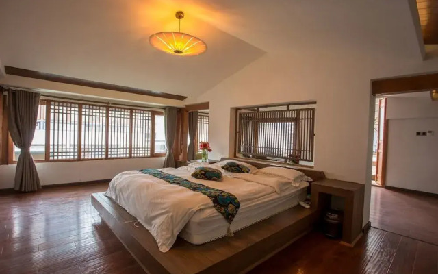 Yunzhong Baisha Lijiang Inn