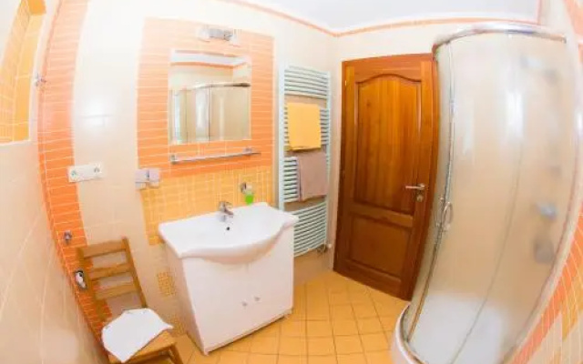 Elek Apartmanház