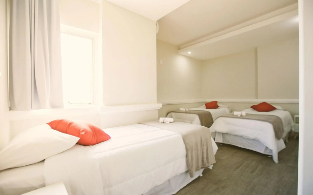 CLH SUITES Copacabana Domingos Ferreira