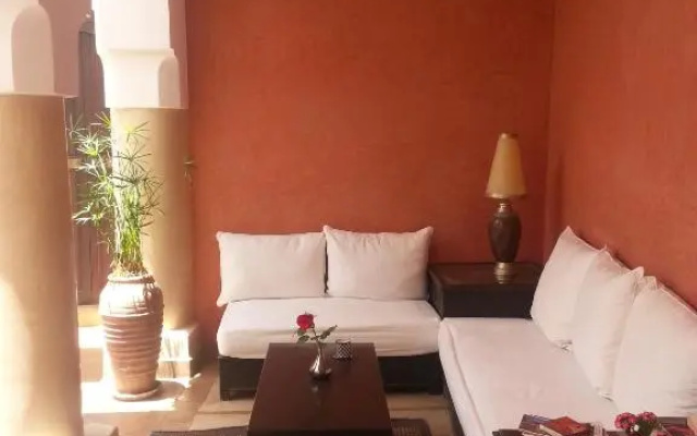 Riad Azza