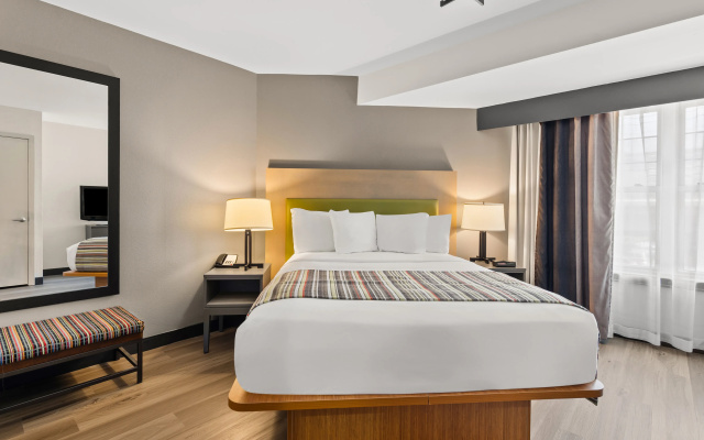Country Inn & Suites by Radisson, Roanoke, VA