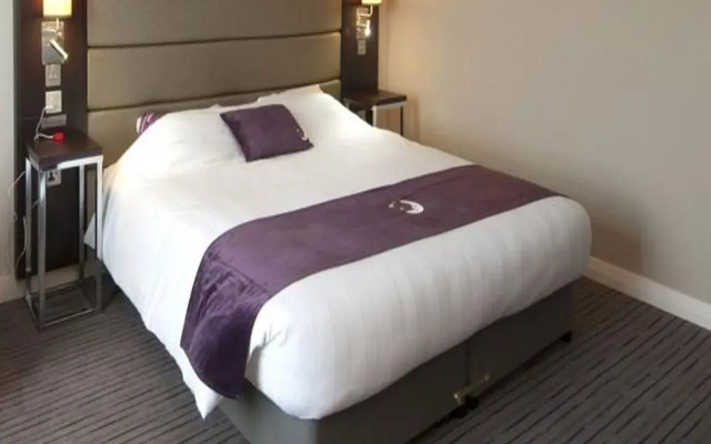 Отель Premier Inn London Holborn