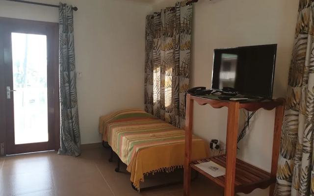 La Maison Hibiscus