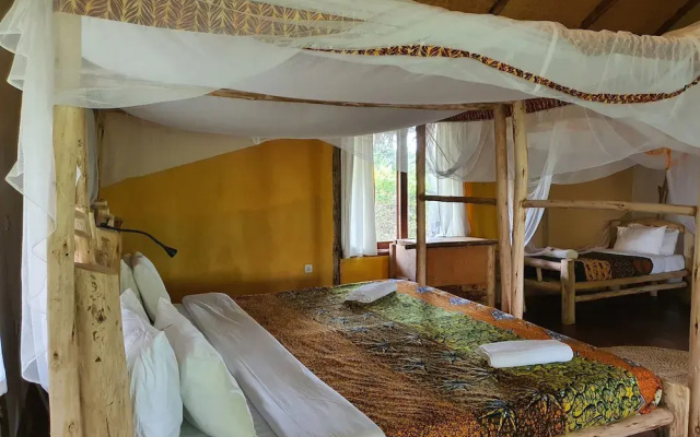 Topi Lodge
