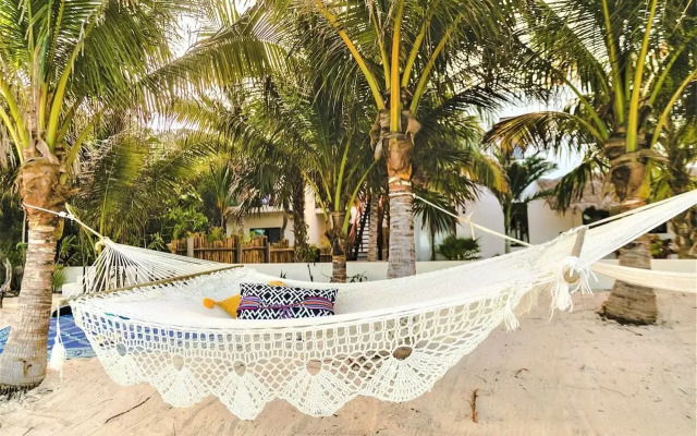 Hotel Boutique La Puerta Azul Beachfront - Adults Only