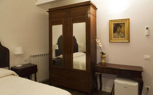 Demetra Rooms