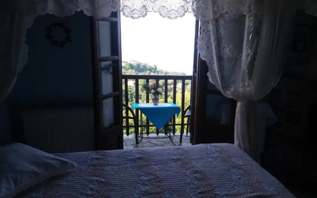 Diogenis Hotel