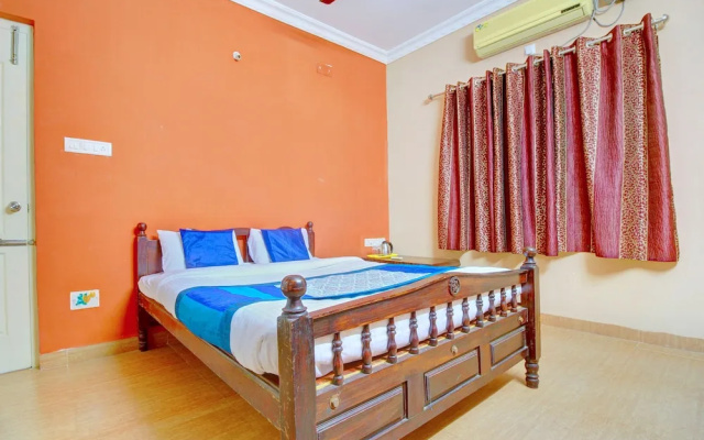 OYO Home 28569 Designer 2BHK