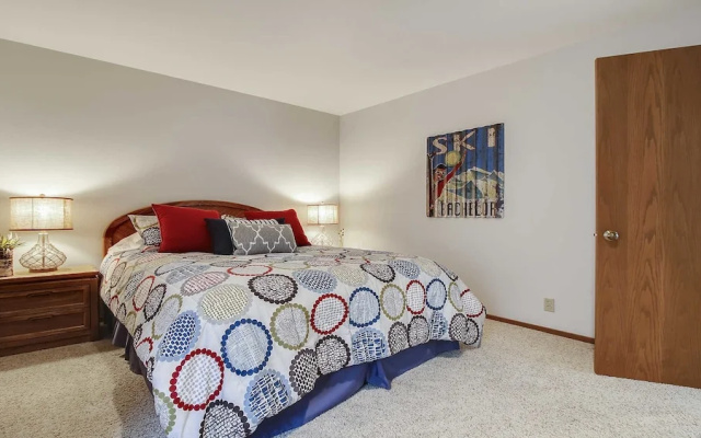Skyline Condo 10