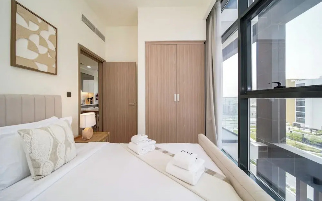 PVH - Stylish 1BR - Azizi Riviera