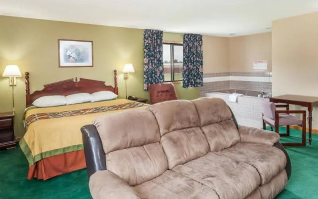 Super 8 McLean/Bloomington SW