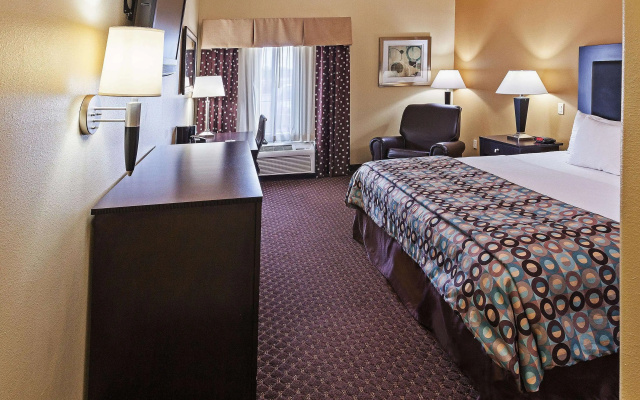 La Quinta Inn & Suites by Wyndham Alvin