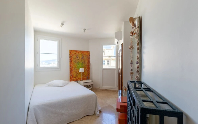 VANEAU Luxueux 3P vue mer incroyable, proche croisette