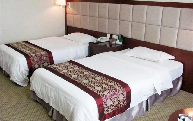 Gongcheng Qianjun International Hotel
