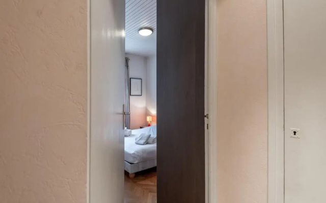 Nice apartment with balcony and city view