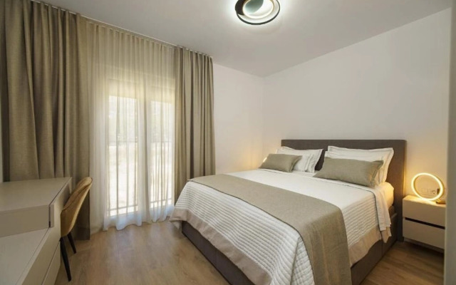 Apartments Bila