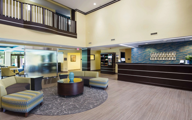 Best Western Plus Birmingham Inn & Suites