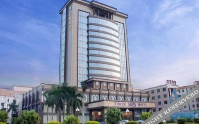 Huizhou Three Suns Hotel