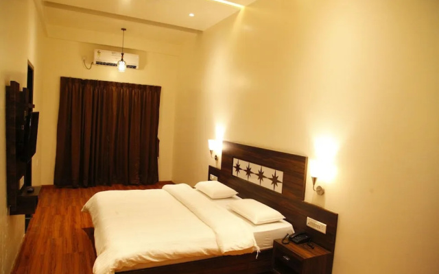 Popular Hotel