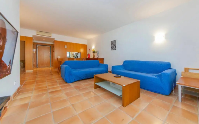 B39 - Marina Hill Apartment