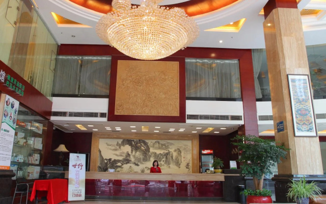 Rich Hotel
