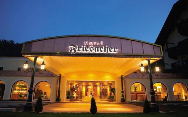 Hotel Friesacher Аниф вид на фасад