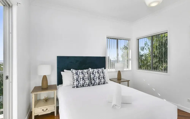 Panoramic Ocean Views in Peregian Beach! 41 Parakeet Cresent