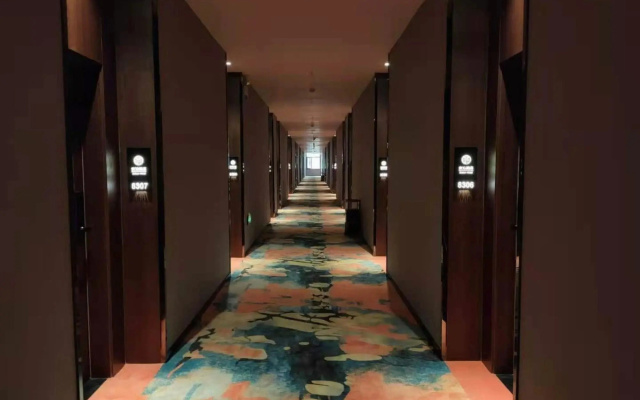 Amber Hotel