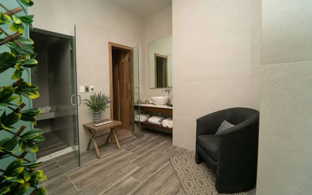 Sara N Hotel & Spa