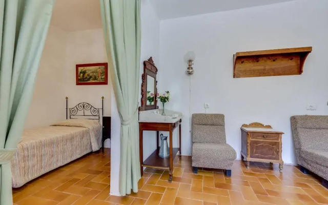 Holiday House, Felanitx