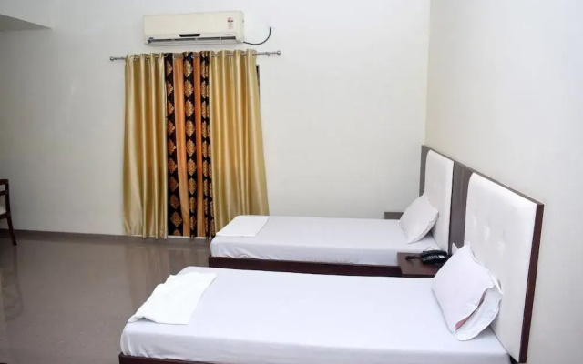 Hotel Sai Grand