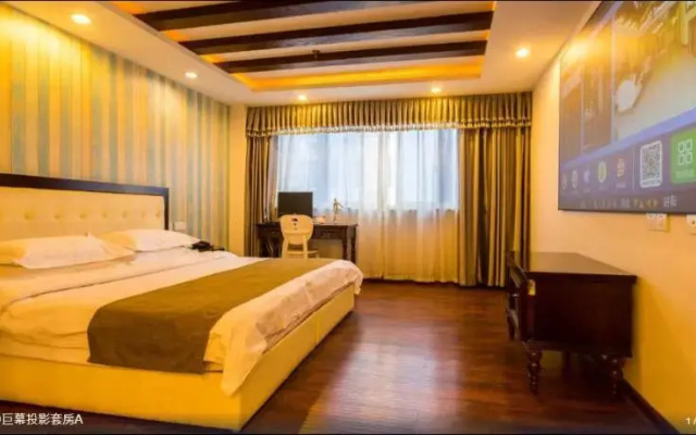 Term Holiday Hotel