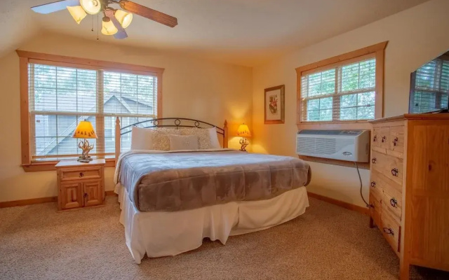 Serenity Lodge 4 Bedrooms 4 Bathrooms Home