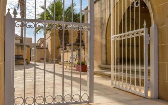 Отель Villa Al Faro Мальта, Гасри - отзывы, цены и фото номеров - забронировать отель Villa Al Faro онлайн вид на фасад