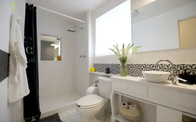 Black & White Apartment