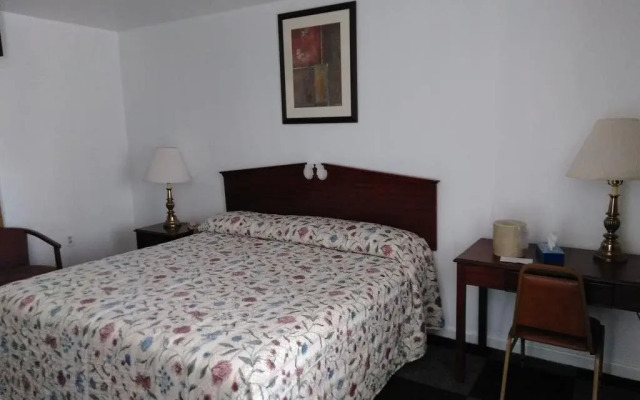 Cardinal Inn