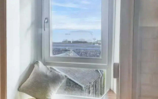 Stunning Sea Views in Central Burntisland