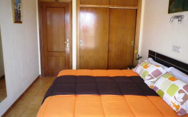 Отель Apartamentos Turísticos Yamasol Испания, Фуэнхирола - отзывы, цены и фото номеров - забронировать отель Apartamentos Turísticos Yamasol онлайн комната для гостей