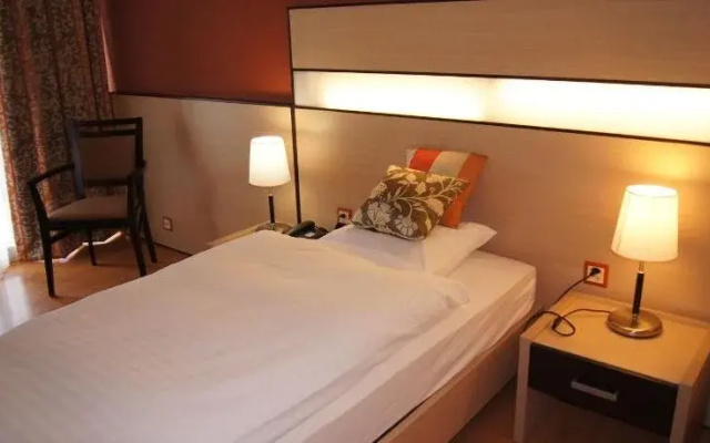 Hotel Lacotel