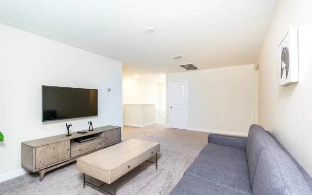 1573 Flange Drive