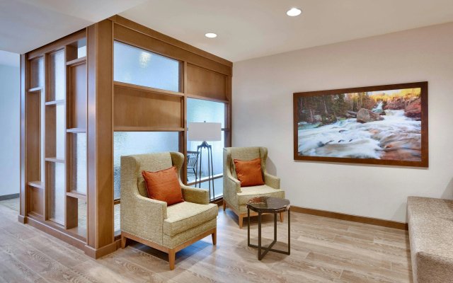 Fairfield by Marriott Inn & Suites Denver West/Federal Center