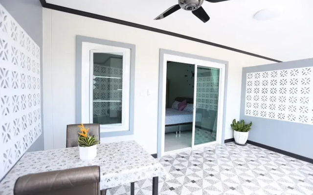 MB House Resort
