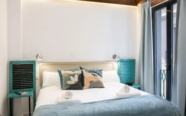 Acanthus Suites