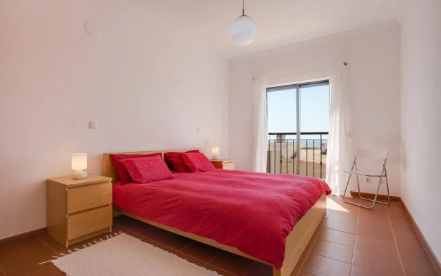 Meia Praia Beach Apartment