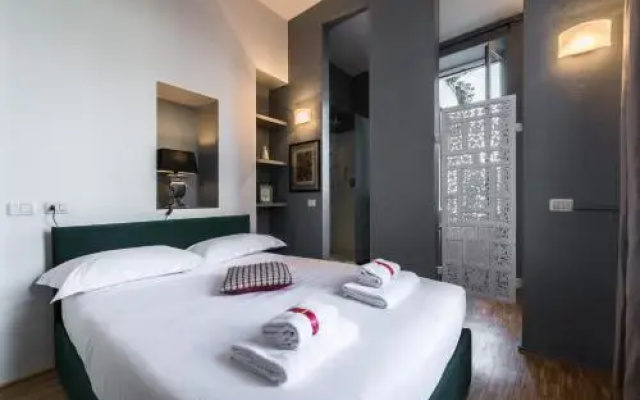 Porta Venezia Apartment