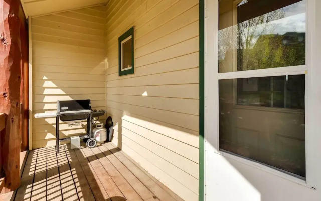 Mtn Views & Fireplace: Stunning Dillon Townhome!
